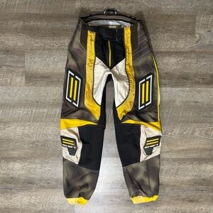 Shift Advanced Racing motorcross pants Men's 30 camo black yellow